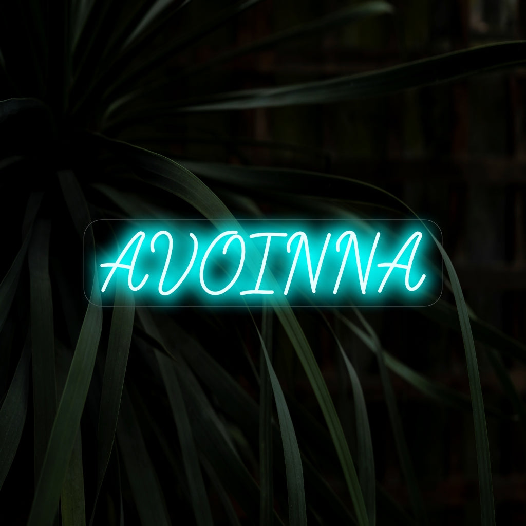 "Avoinna Neon Sign" - Tervetullut neonvalo, jossa on suomenkielinen sana "Avoinna", joka kertoo asiakkaille, että yrityksesi on auki ja valmiina palvelemaan.