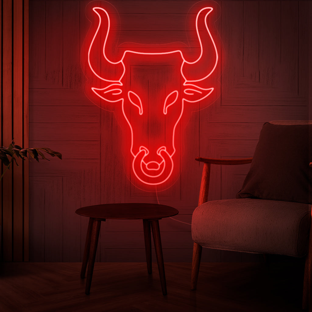 "Bull's Head Neon Sign" - Rohkea neonvalo, jossa on häränpään ikoninen kuva, joka tuo voimaa, päättäväisyyttä ja lounaasta charmia asuintilaasi.