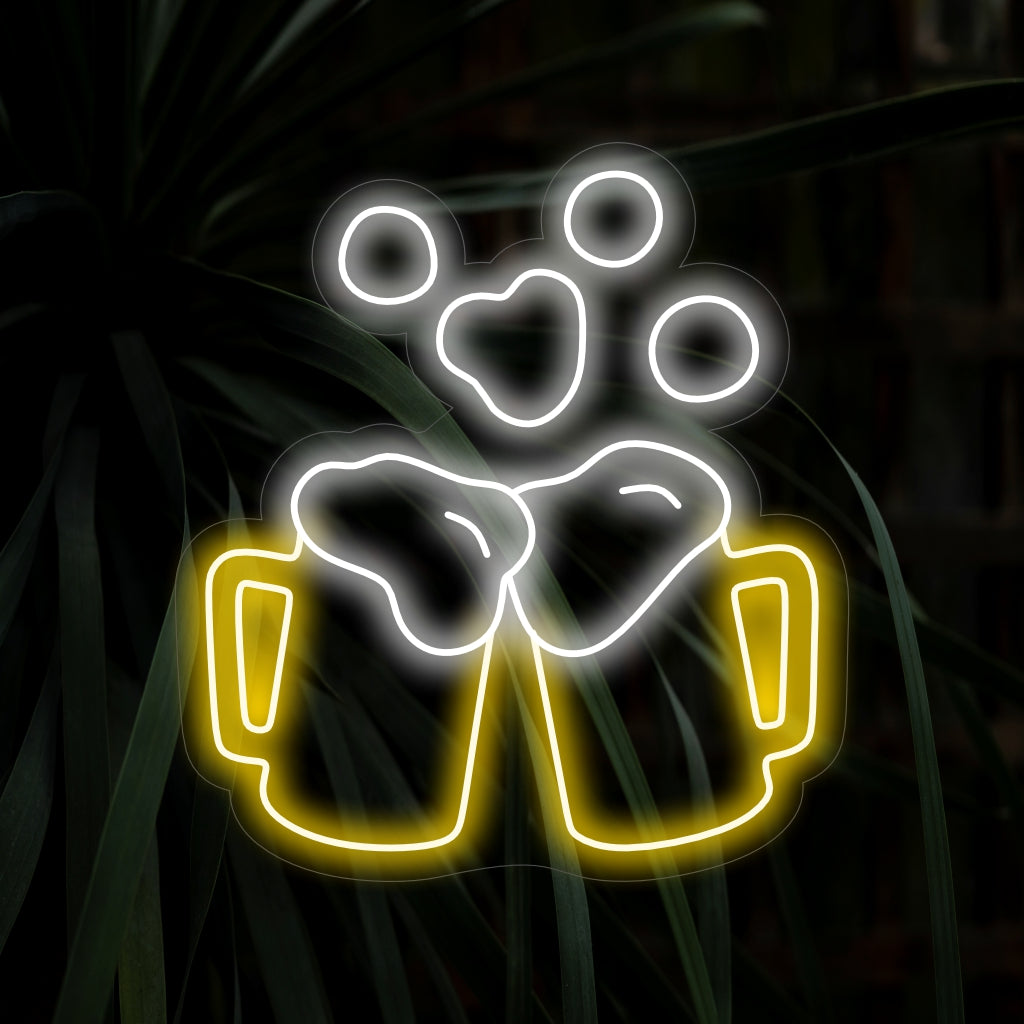 "Cheers With Beer Neon Sign" on juhlava ja juhlallinen lisä baarisi sisustukseen. Neonvalo, joka kutsuu sinut nostamaan lasia ja piristämään.