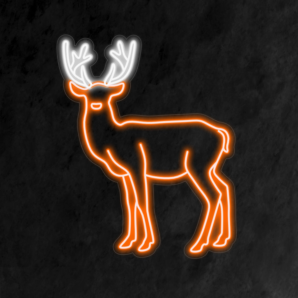 "Deer Neon Sign" syttyy maalaismaisella hehkulla tuoden luonnon eleganssia tilaan, ja se sopii täydellisesti luonnonharrastajille ja niille, jotka etsivät kosketusta ulkona.