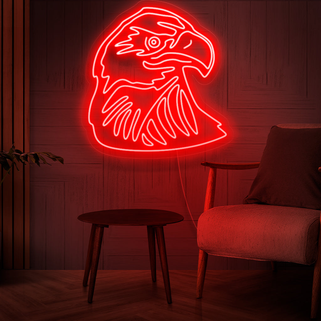 "Eagle Neon Sign" kohoaa rohkealla hehkulla, sopii täydellisesti isänmaallisiin ja villieläinteemaisiin tiloihin ja vangitsee tämän ikonisen linnun majesteettisen hengen.