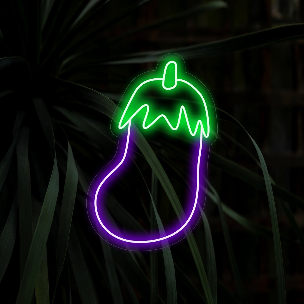 "Eggplant Neon Sign" loistaa eloisalla hehkulla, sopii täydellisesti moderniin keittiöön ja kasvisravintoloihin, esitellen tämän monipuolisen vihanneksen tyylikästä estetiikkaa.