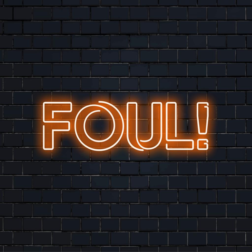 The Art Neonin räätälöity LED-valokyltti, joka valaisee kauniisti kaikki tilat kirkkaalla yksilöllisellä valaistuksella.