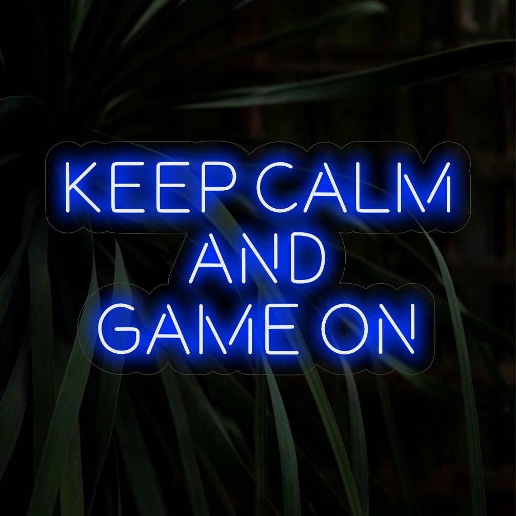 "Keep Calm And Game On Neon Sign" on täydellinen lisä pelialueellesi ja säteilee viileää ja rentoa tunnelmaa. Valaise tilaasi tällä neonvalolla, jossa on klassinen pelimantra.