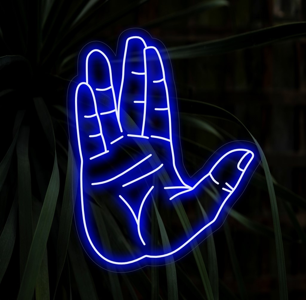 "Live Long And Succesful Vulcan Salute Neon Sign" on kosminen ja pyrkivä lisä tiloihin, jotka etsivät ripausta scifi-viisautta. Valaise intergalaktisilla vibesilla!