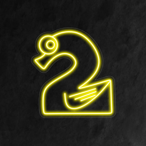 "2nd Birthday Neon Sign" sisältää hurmaavan ja sarjakuvamaisen kuvan numerosta 2, joka muistuttaa joutsenta. Täydellinen lisäämään leikkisä ja juhlava kosketus lapsen toisen syntymäpäivän juhliin.