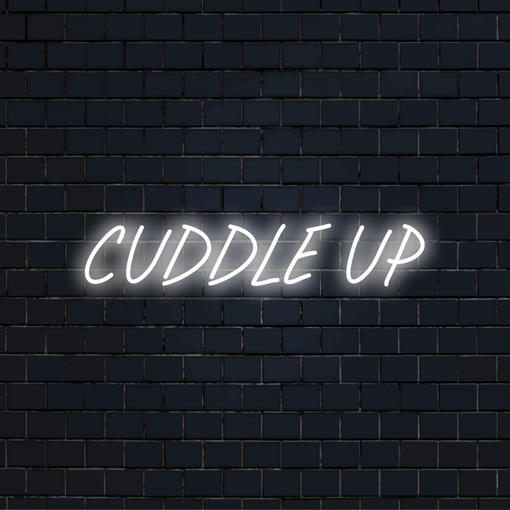 Skräddarsydd Cuddle Up LED neonskylt. Perfekt blandning av mysig elegans, perfekt för heminredning och omgivande belysning.