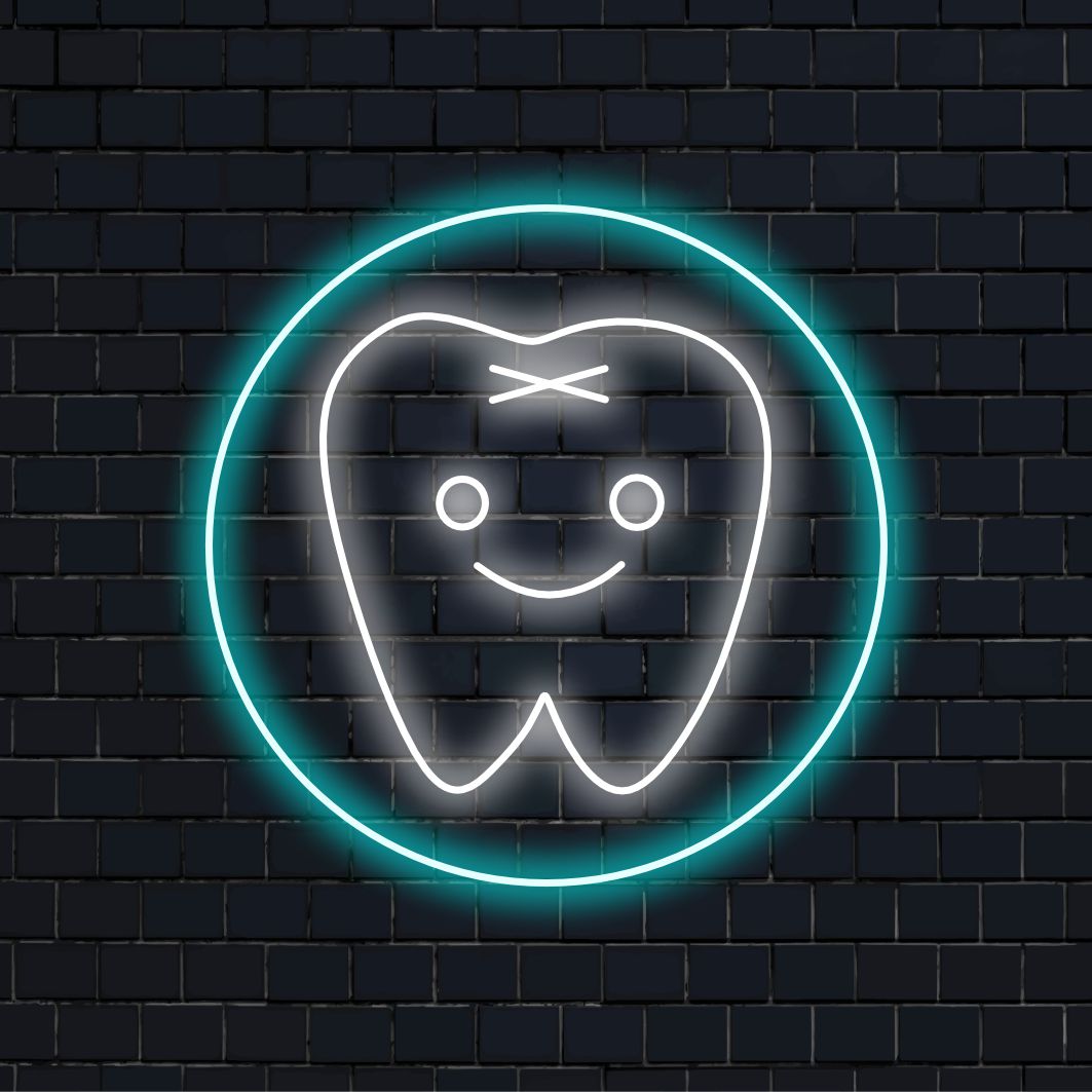 "Cute Tooth Neon Sign" syttyy neonhehkulla, tuoden hammasklinikasi tilaan leikkisän ja ystävällisen tunnelman, joka on ihanteellinen luomaan tervetullut ilmapiiri lapsille.