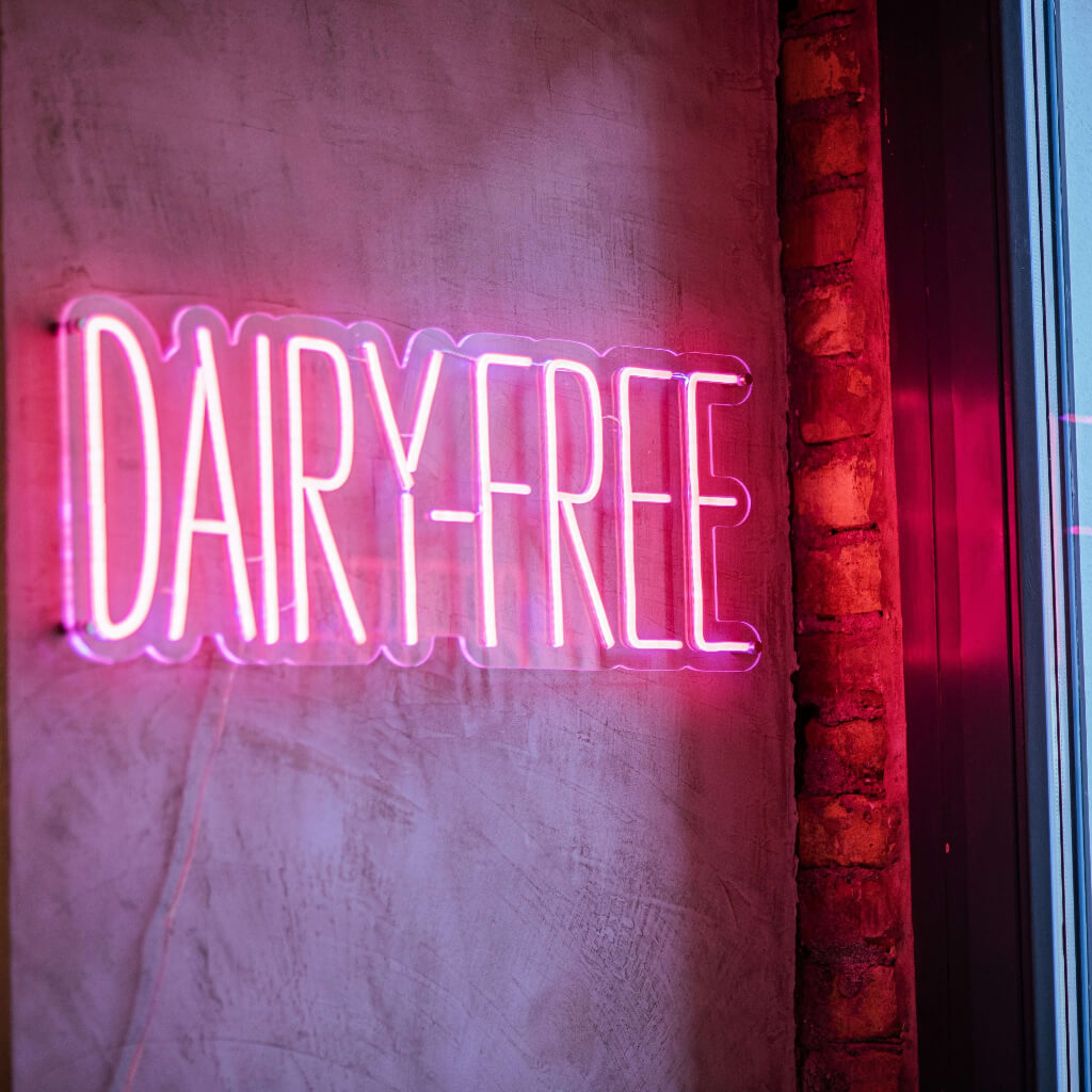 Mejerifri neonskylt - The Art Neon