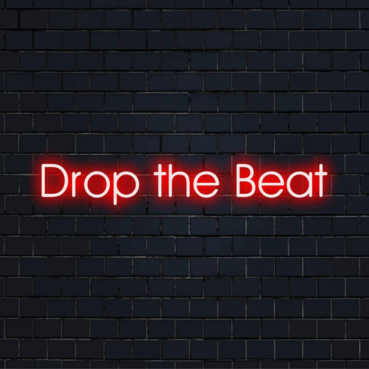 Mukautettu LED-neonkyltti, jossa on rohkea, musiikin inspiroima tekstimuotoilu, joka sopii täydellisesti eloisaan seinän sisustukseen ja klubitunnelmaan.