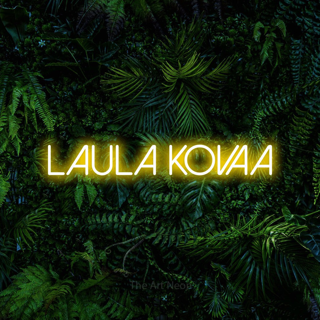 LED neon sign reading “Laula kovaa”, arranged in a single line.