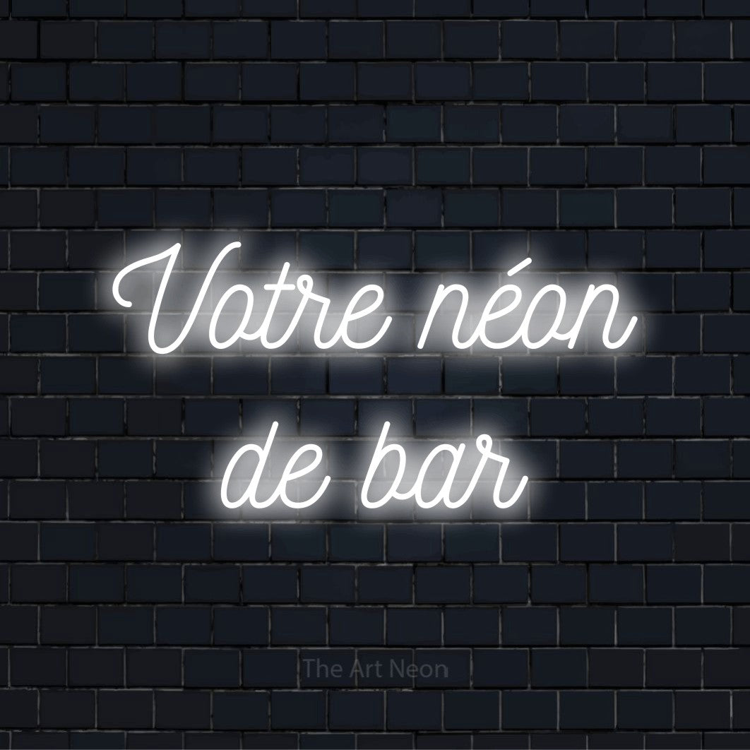 Enseigne néon personnalisée « Votre néon de bar » sur un mur en briques noires