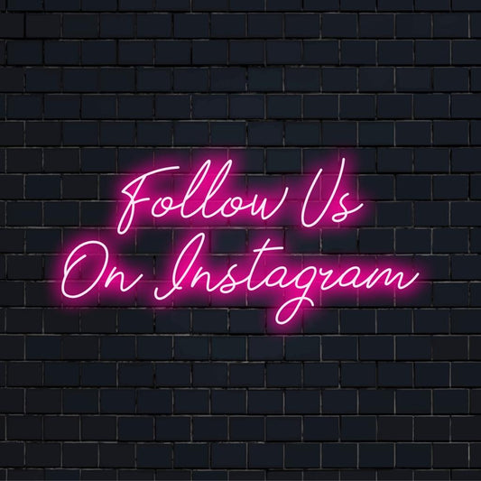 Mukautettu LED-neonvalo, jossa on Follow Us On Instagram -teksti, ihanteellinen tuotebrändäyssisustukseen ja modernin ilmeen lisäämiseen mihin tahansa tilaan.