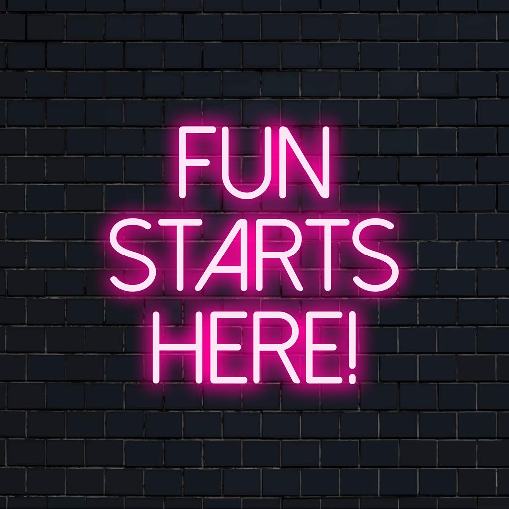 Värikäs LED-valokyltti hauskalla typografialla, jossa lukee Fun Starts Here! Sopii loistavasti lisäämään eloisaa neonsisustusta mihin tahansa tilaan.
