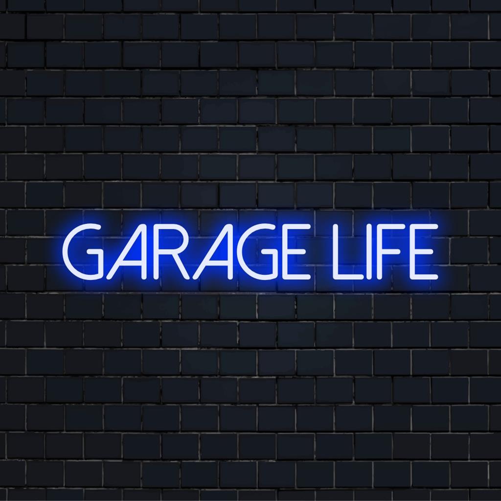 Räätälöity LED-neonkyltti, joka näyttää Garage Life -elokuvan, täydellinen luomaan luonnetta mihin tahansa tilaan säteilevän neontaiteen avulla.