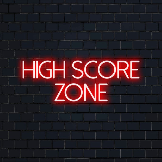 LED-valokyltti High Score Zone -tekstillä, jossa on elävät värit ja leikkisä muotoilu. Ihanteellinen peliseinien sisustamiseen.