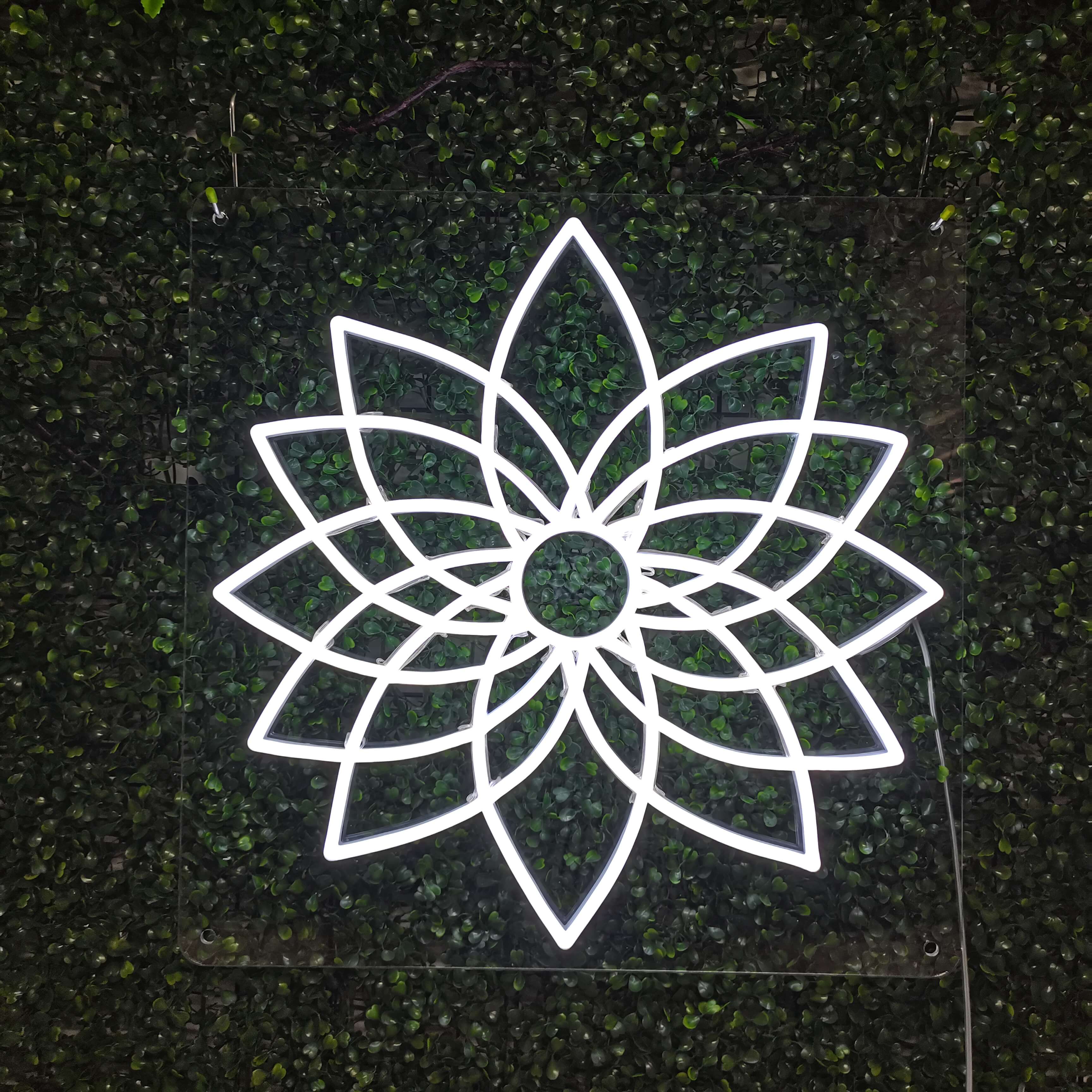 Mandala Flower Neon Sign - Art Neon