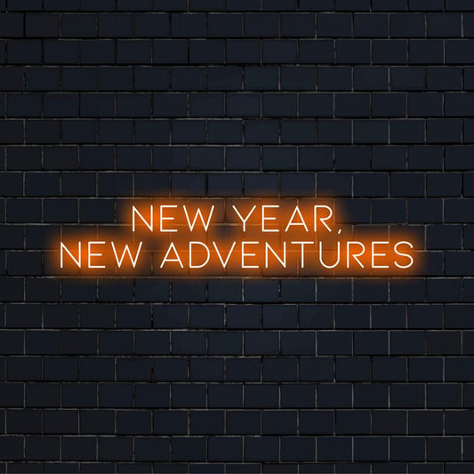 Eloisa LED-neonkyltti, joka valaisee "Uusi vuosi, uudet seikkailut" -soveltuu täydellisesti yksilölliseen seinäkoristeeseen ja juhlalliseen tunnelmaan.