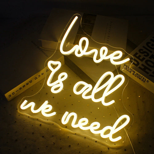 Love is all we need – LED-neonkyltti (5 V USB)
