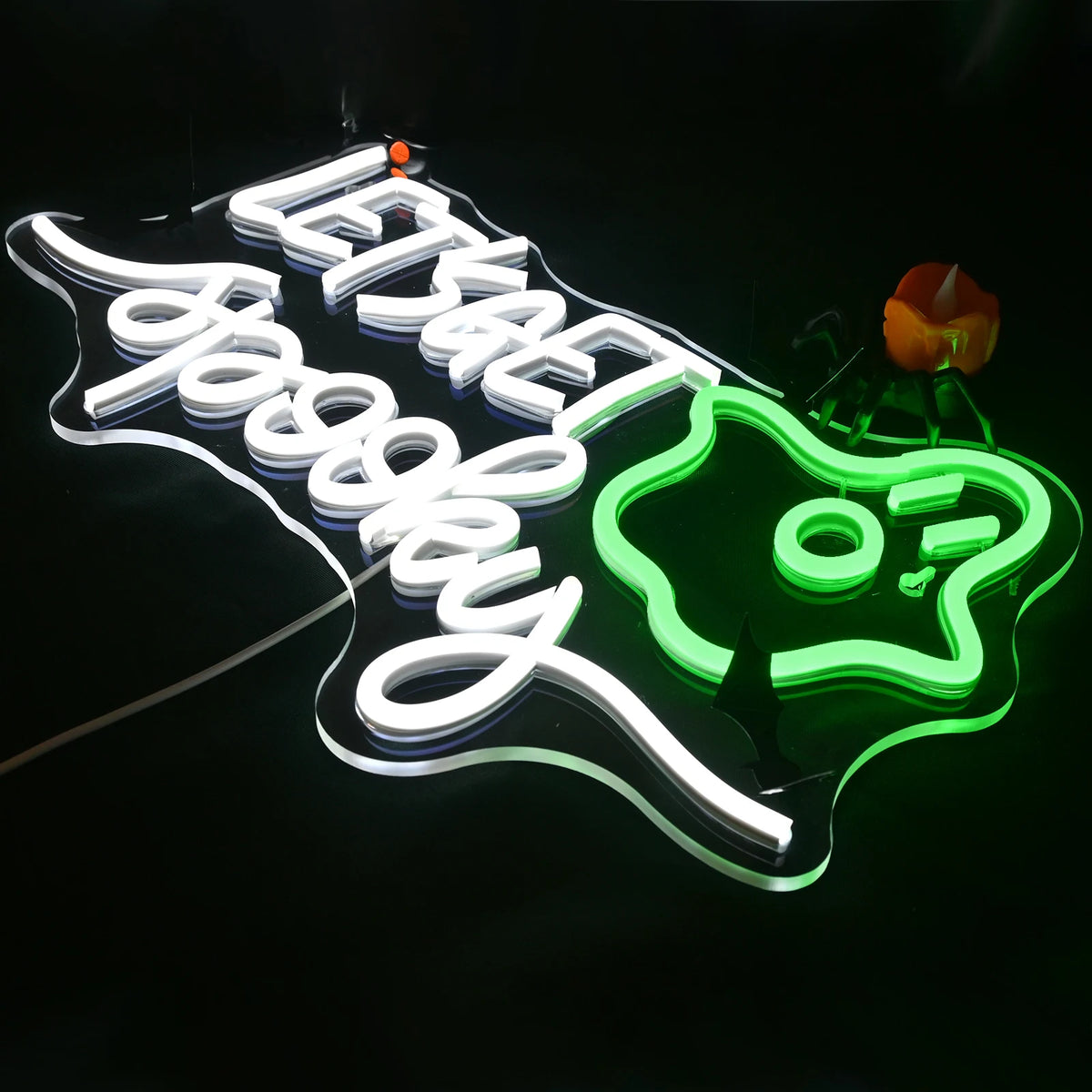 “Boo” (kurpitsa, noidanhattu) – LED-neonkyltti (5 V USB)