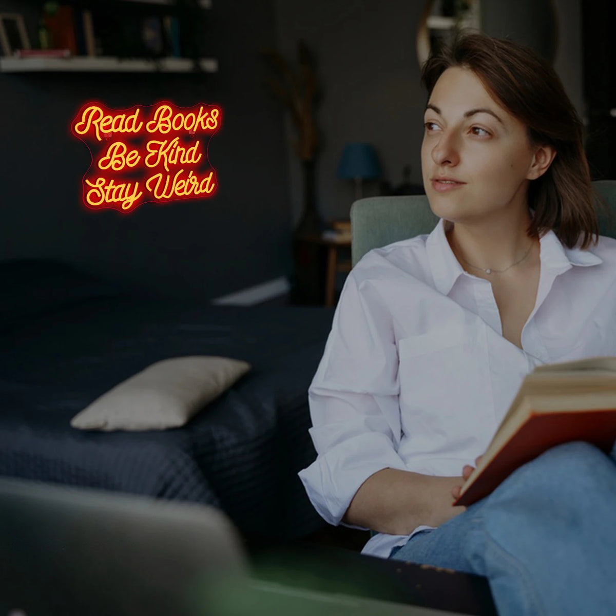 Read Books Be Kind Stay Weird – LED-neonkyltti (5 V USB)