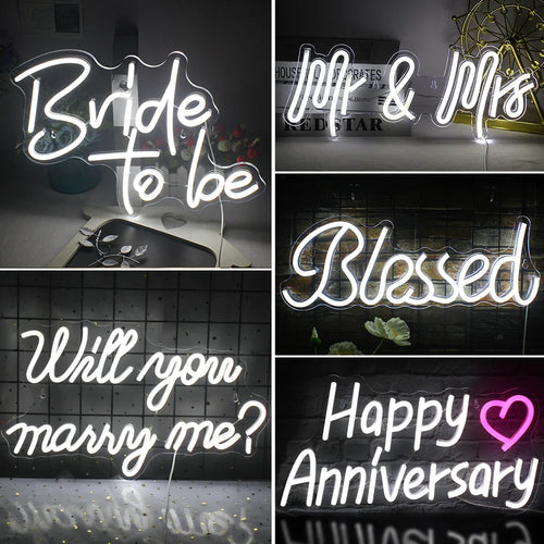"En elegant LED neonskylt designad för bröllopsinredning, med frasen "Happily Ever After" i ett vackert kursivt teckensnitt.