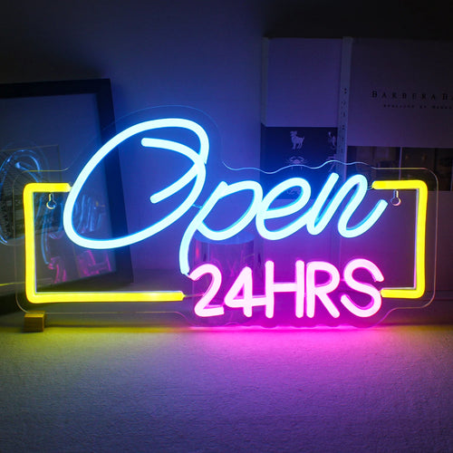Kuvassa näkyy eloisa LED-valokyltti, joka on muotoiltu sanoiksi "24HRS Open.
