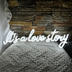 It's a Love Story – Kaunokirjoitustyyli – LED-neonkyltti (5 V USB)