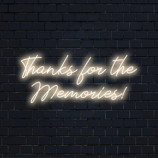 Mittatilaustyönä valmistettu LED-valokuva, jossa näkyy Kiitos muistoista! eloisa, hehkuva käsikirjoitus, joka kohottaa sisustustasi.