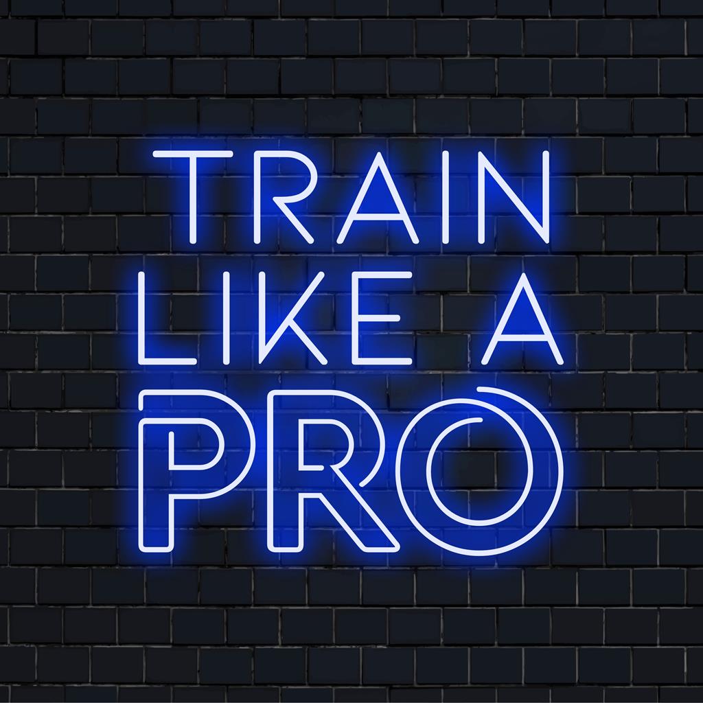 Vilkas LED-valokyltti, jossa on Train Like A Pro, lähettää motivoivaa tunnelmaa, joka sopii täydellisesti mihin tahansa harjoitustilaan. Energinen neonseinätaide.